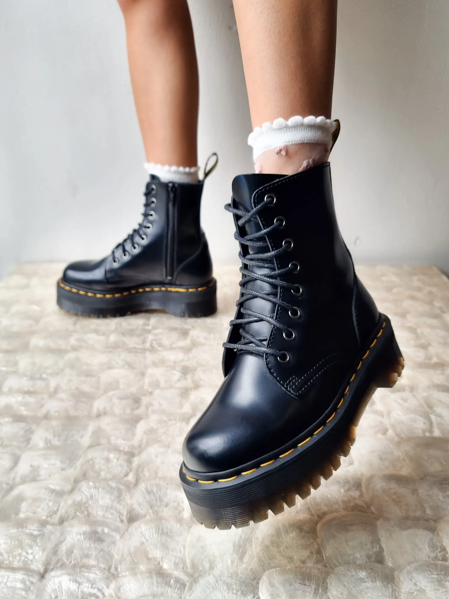 DR. MARTENS JADON BLACK SMOOTH