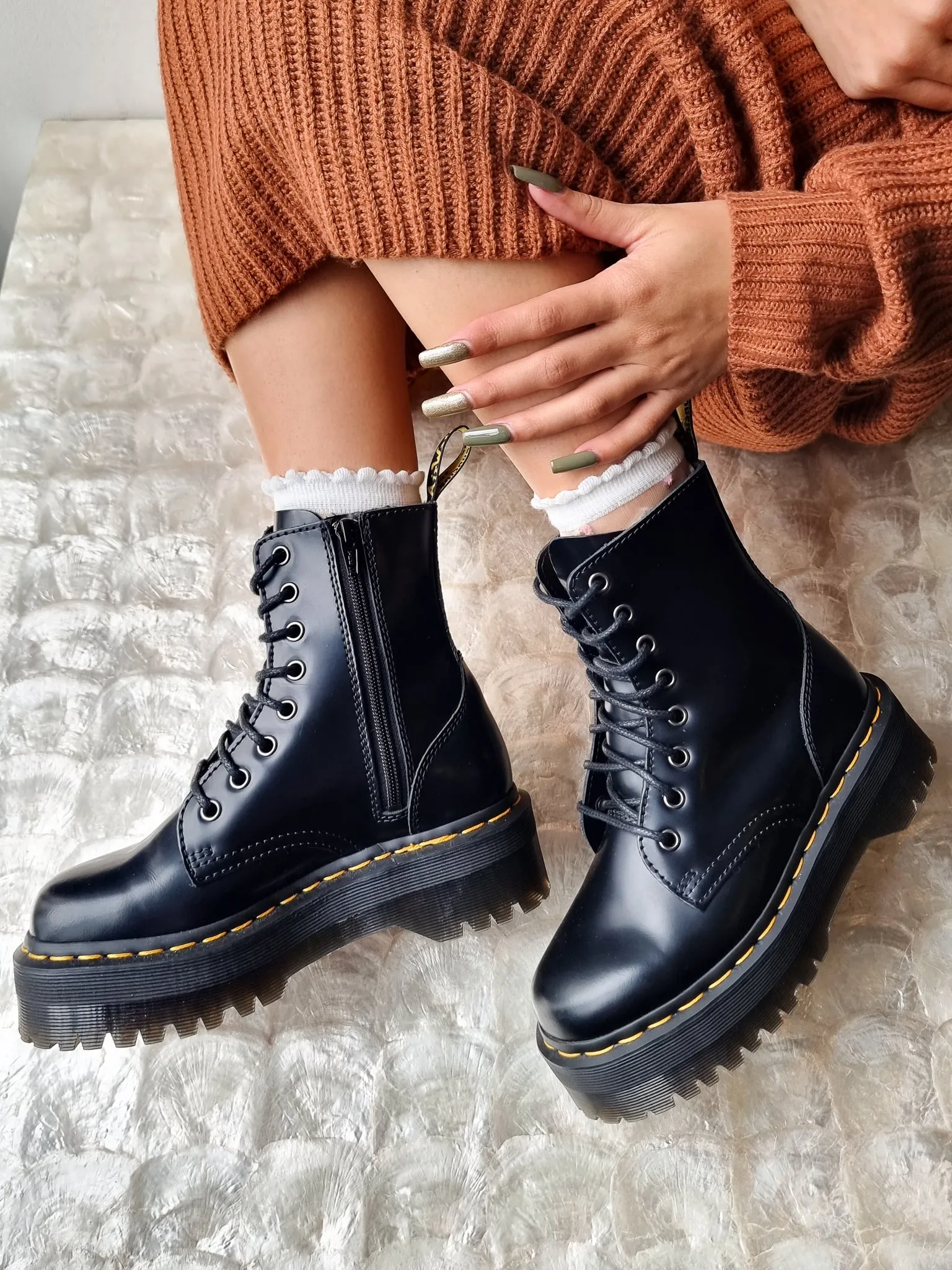 DR. MARTENS JADON BLACK SMOOTH