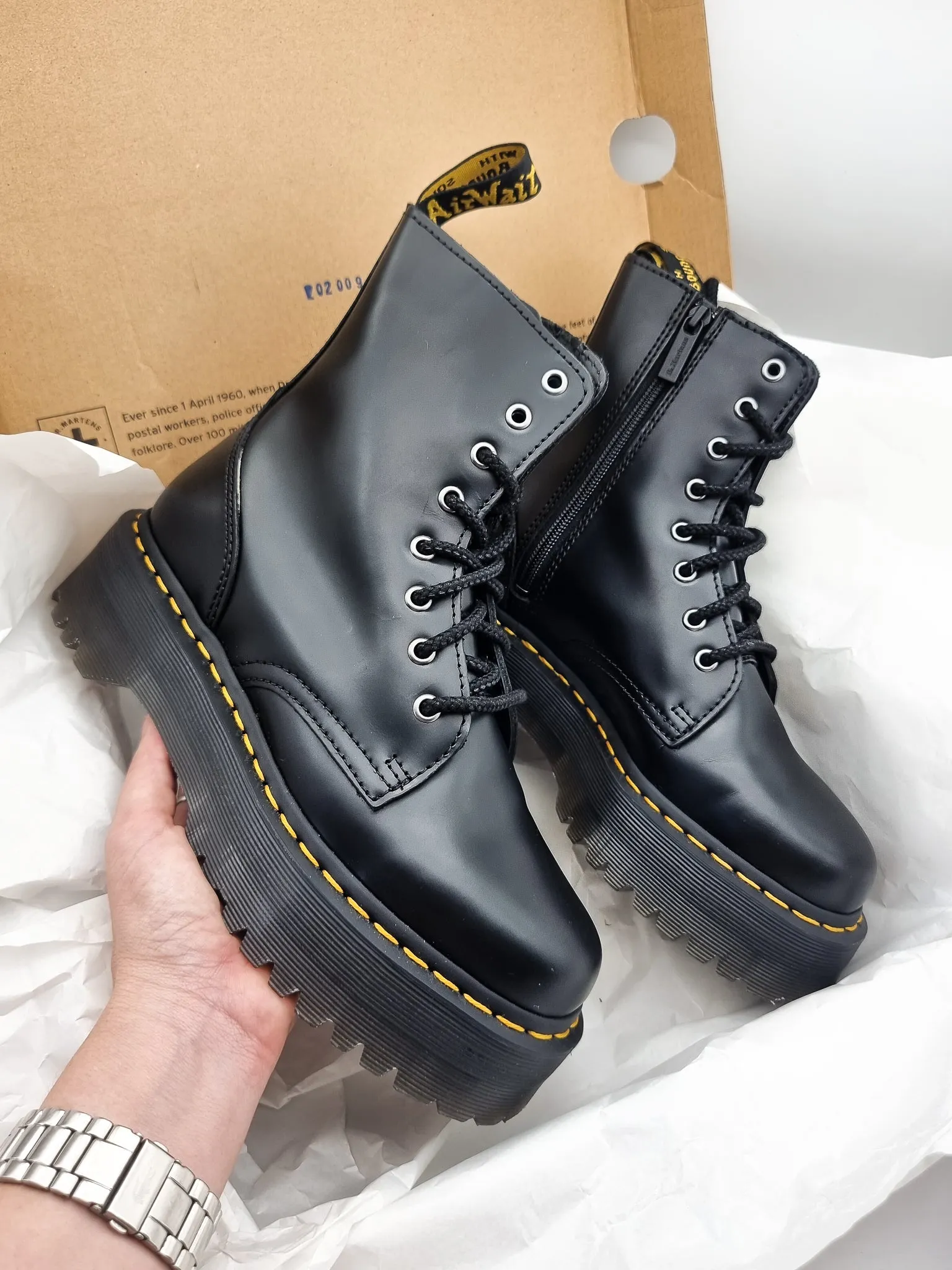 DR. MARTENS JADON BLACK SMOOTH